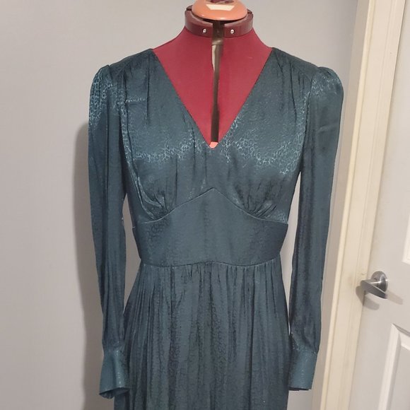 Green leopard print dress - Picture 2 of 4